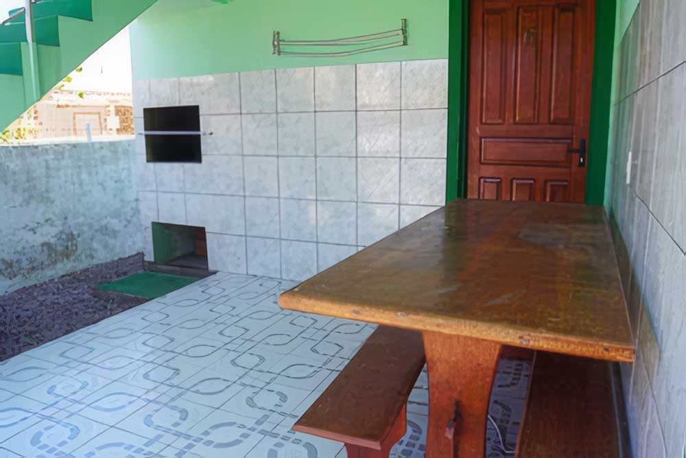 Churrasqueira e área individual dos aptos