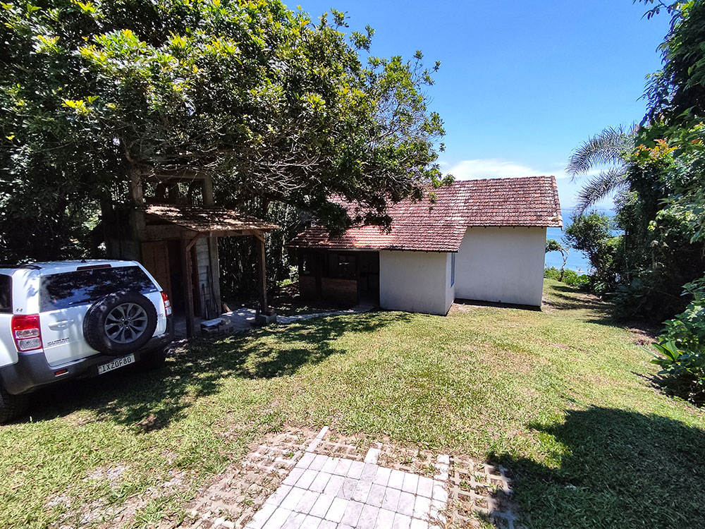 Pátio / Estacionamento