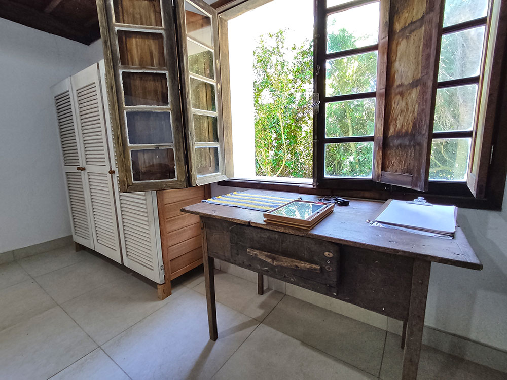 Mesa para home-office