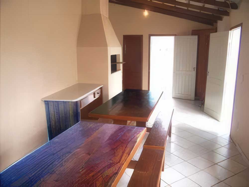 Área com churrasqueira