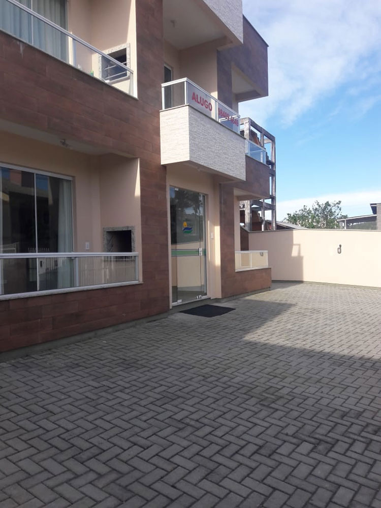 Estacionamento frontal