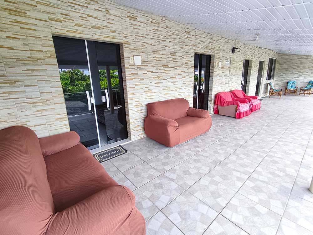 Varanda de acesso aos apartamentos