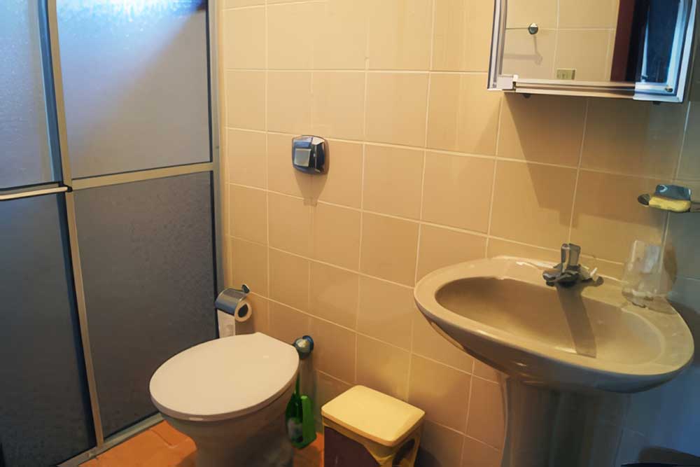 Suíte 01 - Banheiro